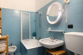 Holiday Apartment Bilocale Moneglia 22 close to the Beach with Shared Pool & Wi-Fi - Image 3