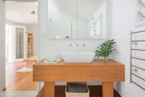 Spectacular Family Hideaway - Image 3