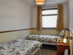 Alojamiento de 3 habitaciones en Newcastleton - Image 4