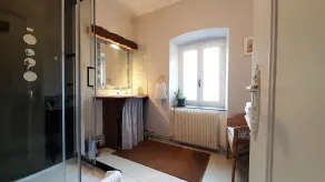 Grande Ourse guest room - Image 2