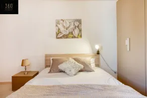Brand new central APT with strong WIFI & Comfy Bed - Image 5