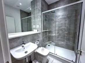 Millionaires Pad - 2 bedroom Service Apartment - Image 3