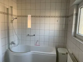 Cosi Apartment 2SZ + balcony, near bathing lake, Alla-Hopp facility, shopping, highway - Image 3
