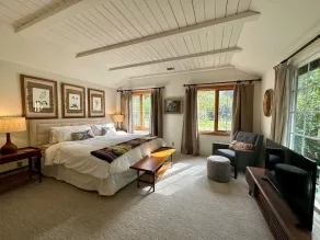 Wild Smith River Front Home - Image 4