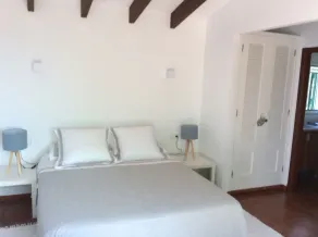 Smuk 3 værelses villa med privat pool og havudsigt - Image 4