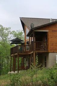 Dog Friendly Skyline Drive Retreat: 3 King Suites, Views & Firepit! 1pm checkout - Image 5