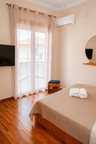 Bright and central apartment - Image 5