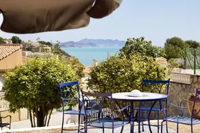 Luxury villa, sea view, heated pool - Image 4