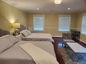 10,500 SF Luxury Estate 10 BR +11 Bath, Pool, Hot Tub - Image 4
