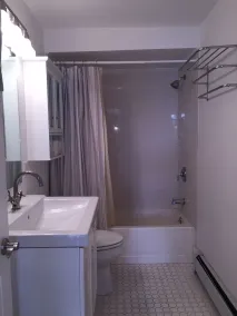 Apartment In Historic 1785 Thomas Jenkins House - Image 2