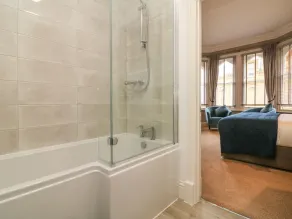 7 BELGRAVE APARTMENTS, romantic in Ilfracombe - Image 3