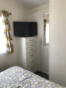 SP77 8 Berth Caravan with Veranda - pets allowed - Image 5