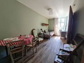 Charming Renovated Apartment Near Verdun for 2 with Modern Amenities - Image 4
