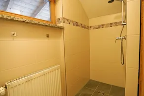 Ferienwohnung \"Mirabelle\" barrierefrei, 60 qm bis 4 Personen, Erdgeschoss, 2 separate Schlafzimmer, Südterrasse. - Image 4