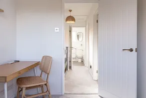 Modern 2 BD w Garden in the Heart of Tetbury - Image 5