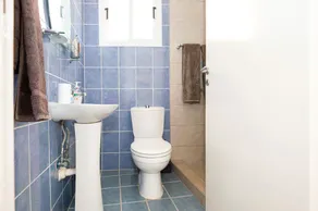 Great ground floor 1 bed apartment with communal pool and close to the sea - Image 4