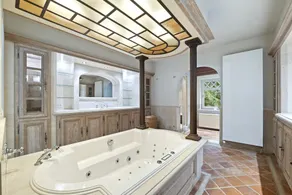 Majestic Holiday Home in Manhay with Private Swimming Pool - Image 4
