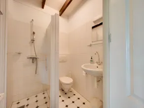 Holiday home with en-suite bathrooms, view over the meadows, near forests - Image 3