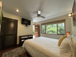 Jungle view bedroom with private entrance,outdoor private Bali style bathroom - Image 4