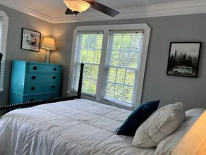 The Grayson~Park Circle Home with HUGE Yard~15 min to Downtown Charleston - Image 5