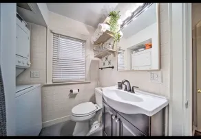 Central 3-Bed Home • Ideal for Families, Shopping, Beaches, Fishing • Dogs OK - Image 2