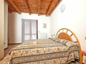 Elegante appartamento per 6 ospiti con piscina, WIFI, A/C, TV, patio e animali ammessi - Image 3