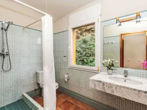 Stunning  villa for 6 guests with WIFI, TV, patio, pets allowed and panoramic view - Image 3
