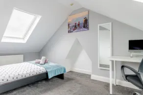 Cosy Brighton Apt | Walk to Stations | Quiet Area - Image 5