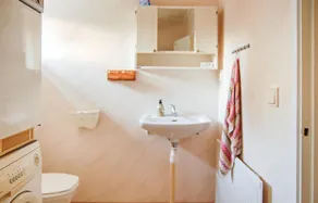 Fantastiskt hus med 4 sovrum i Klintehamn - Image 2