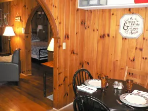 Three Cub Cottage in historic Flat Rock - Image 5