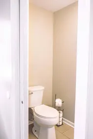 New 4 Bedroom House for Downtown Travelers - Image 4