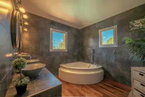 House / Villa - PORTO-VECCHIO - Image 4