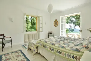 Sur La Colline - Six Bedroom Villa, Sleeps 10 - Image 2