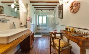 Luxusvilla mit großem Pool in der Nähe von Florenz - Image 2