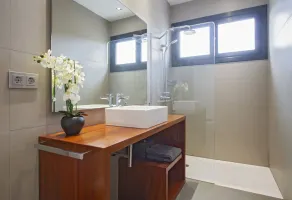 Luxury Los Mojones Villa | Short Walk to Old Town | Private Heated Pool | Villa Los Mojones Angie | Puerto Del Carmen - Image 3