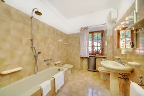 Your Perfect Tuscan Retreat for Families and Friends - Image 2