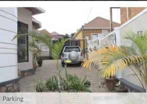Nicely furnished 3 bedroom apartment with garden - Image 2