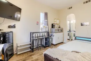 1 Bed Room Casita-Suite with Private Entrance - Image 5