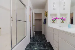 16215 Grande Isla LTR · Kayak, Backyard Canal Access, Hot tub Getaway! - Image 3