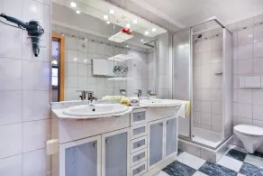 Ferienwohnung Kehlstein, 1-2 Personen, 50 qm, Dusche/WC, Terrasse, TV, Geschirrspüler, 1 Schlafzimmer, Nichtraucher, Südost - Image 2