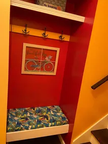 Cozy \"FROG\" Apartment nestled in Bay View - Image 2
