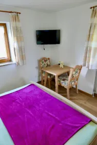 Hochkalter vacation apartment, for 4 people, 65 m², with 2 separate bedrooms and balcony - Image 4