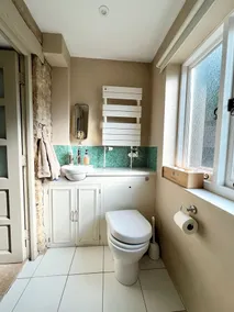 Cotswolds barn conversion in foodie-heaven Kingham - Image 4
