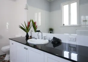 Charming Historic Home With Modern Interior - In The Heart Of Ballarat - Image 4
