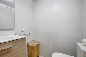 Apartamento vacacional 'La Perla D14 By Médano Rentals' con piscina, terraza y Wi-Fi - Image 4