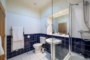 The Open Arms Hotel - Image 5