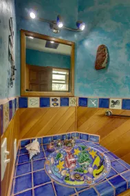 Group Friendly: 3-Bedroom Beachfront Condo - Image 4
