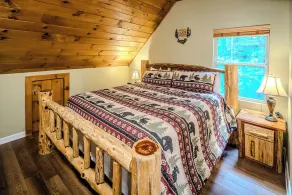 Amazing Cabin w / Firepit, Gametable, Hot Tub, Wifi, Kabel - Image 3