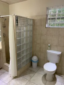 Little Bimshire spacious villa, large pool, private road near shops & bars - Image 3