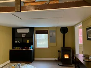 Cute and cozy lake cottage, next to DAR State Forest - Image 2